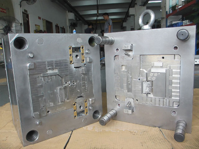 Mold-Unterhaltungselektronik 07