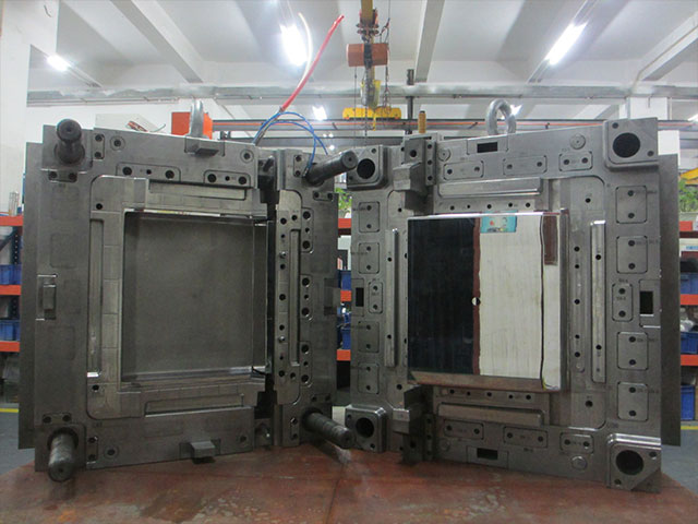 Mold-Unterhaltungselektronik 05